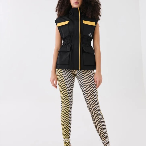 New P.E Nation Aurora Jacket Vest Black Yellow Medium - Picture 2 of 5